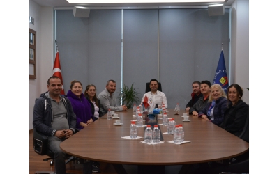 Ergene Bulgaristan Göçmenleri Derneği Başkanı ve Yönetim Kurulu Üyelerimiz Çorlu Ticaret ve Sanayi Odası Başkanı İzzet VOLKAN'ı ziyarette bulundular.